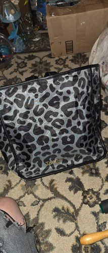 Tanger outlets leopard print - tanger,