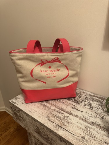 Nwt kate spade heritage logo - kate,